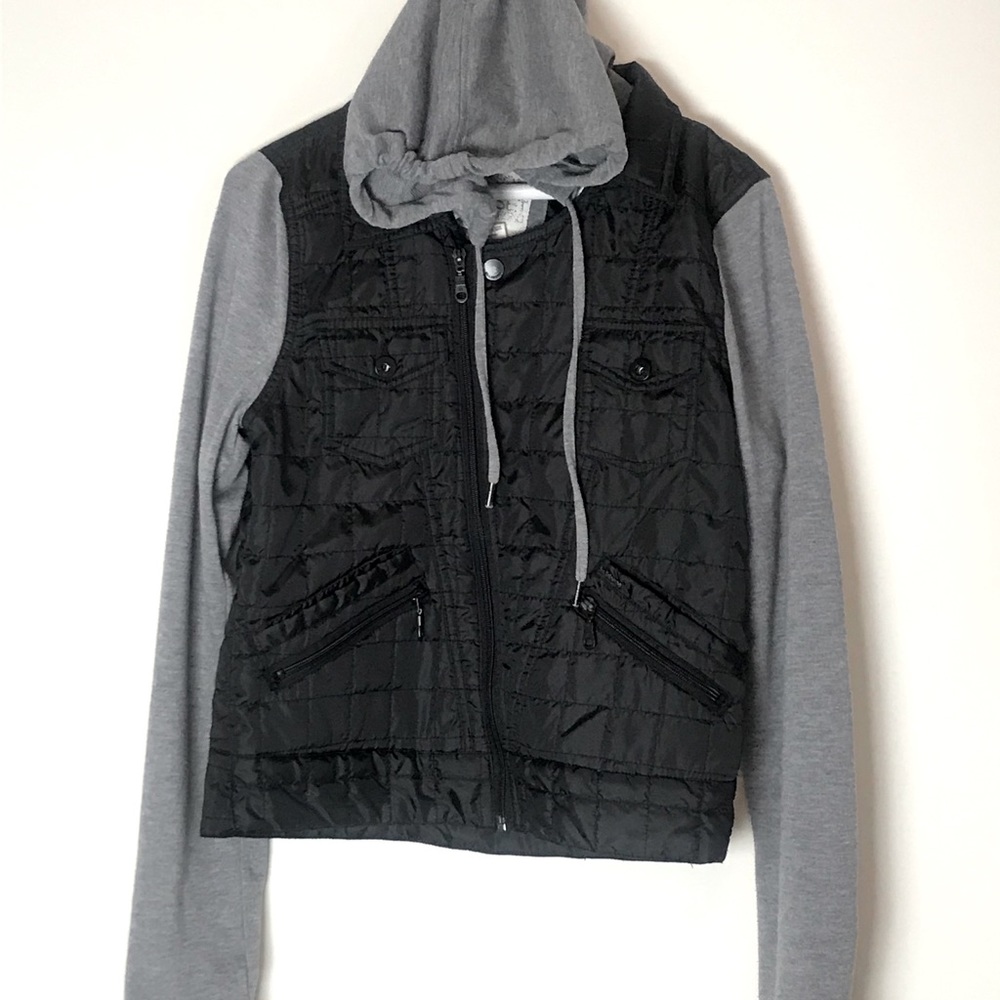 Billabong Designer’s Closet Hoodie Size L